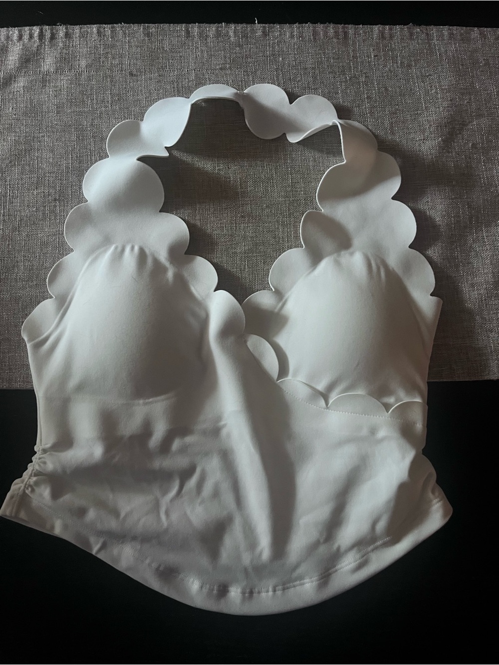 WISKII Riviera Scallop Halter Bra Tank - size small
